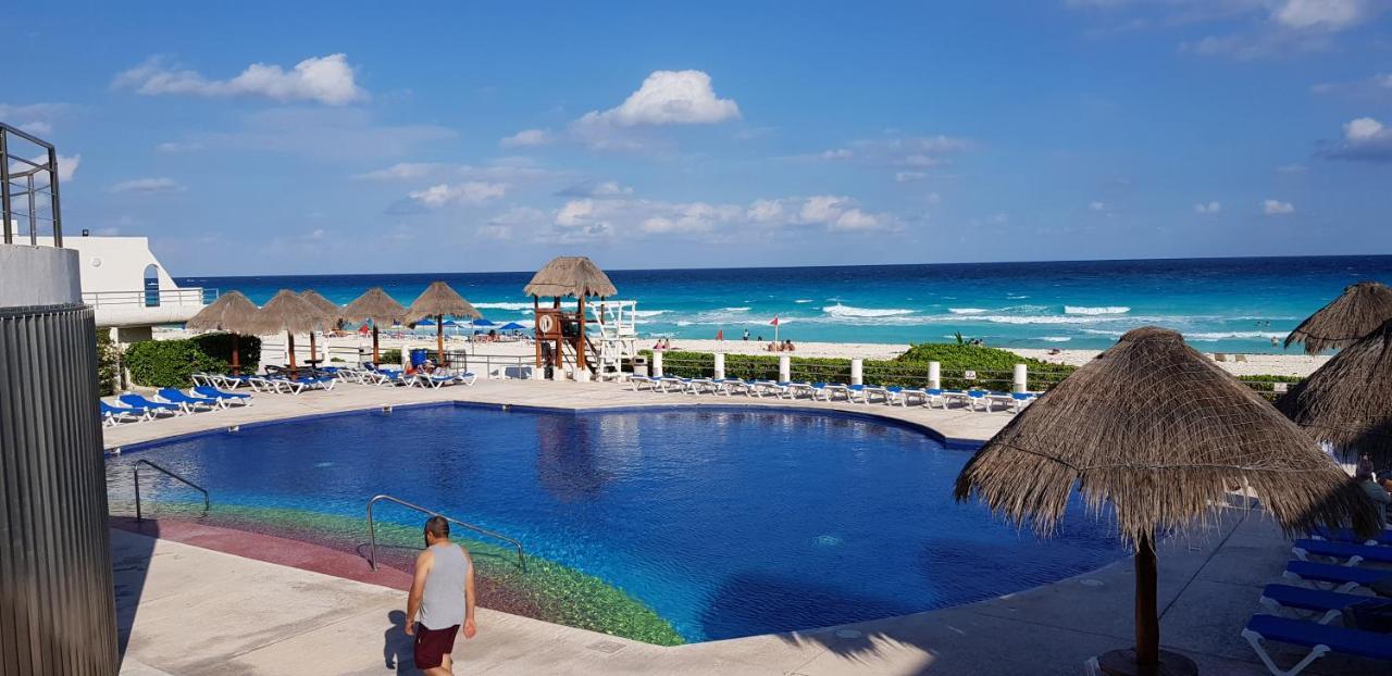 Marlin Turquesa Departamentos Frente Al Mar Apartment Cancun Luaran gambar